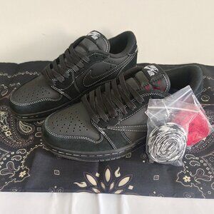 Air Jordan 1 Retro Low Travis Scott Black